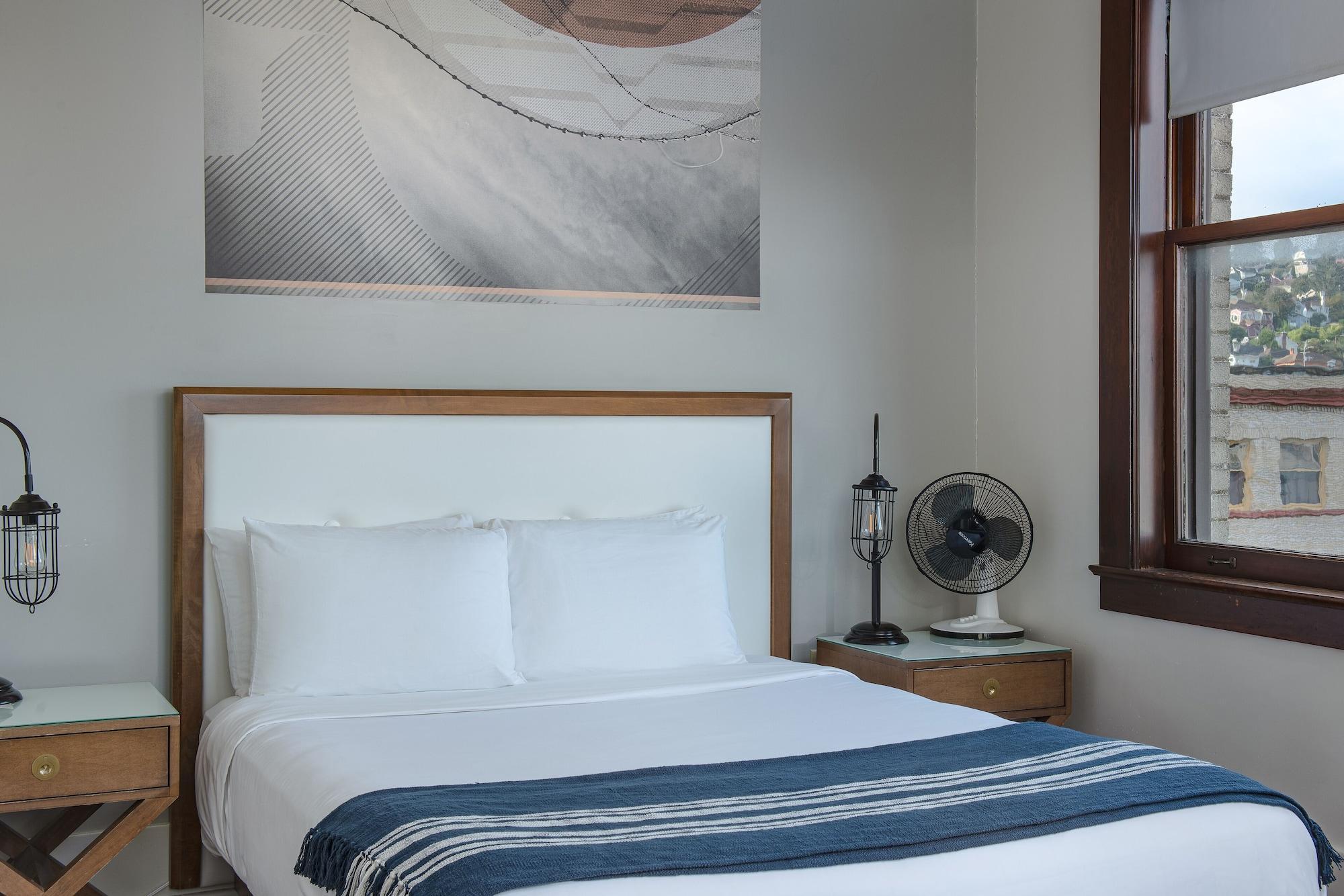 Commodore Hotel อัสตอเรีย ภายนอก รูปภาพ