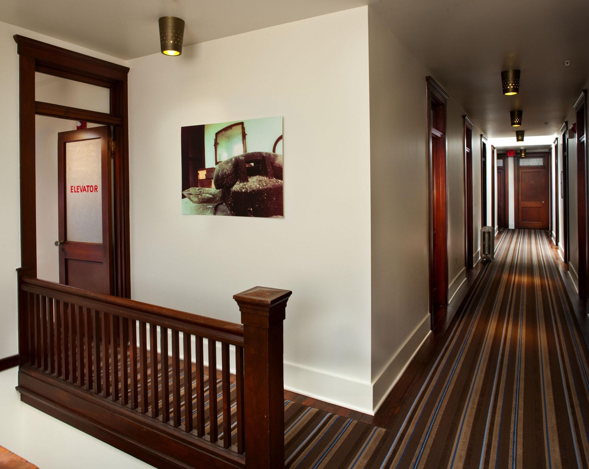 Commodore Hotel อัสตอเรีย ภายนอก รูปภาพ